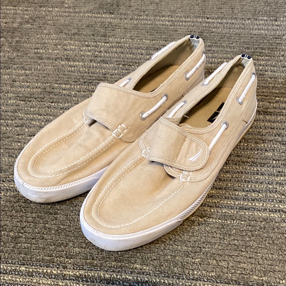 Nautica Tan Boat Shoes Slip-On Design Rubber Soles